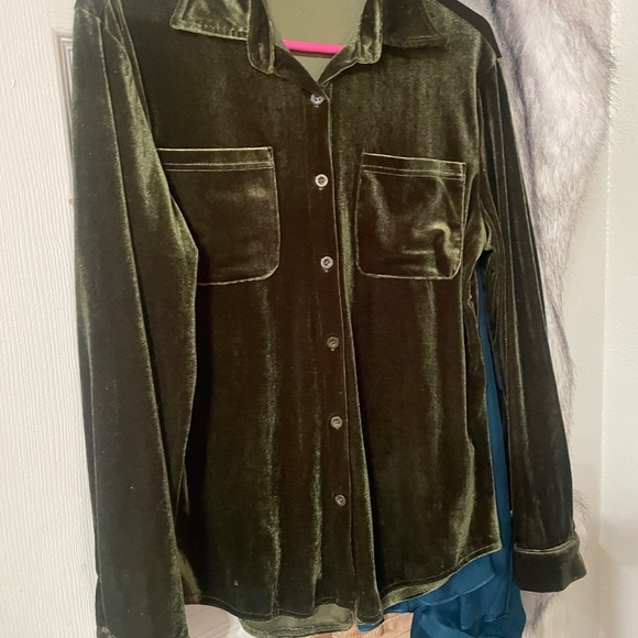 Tops - Forest Green Velvet long sleeve shirt